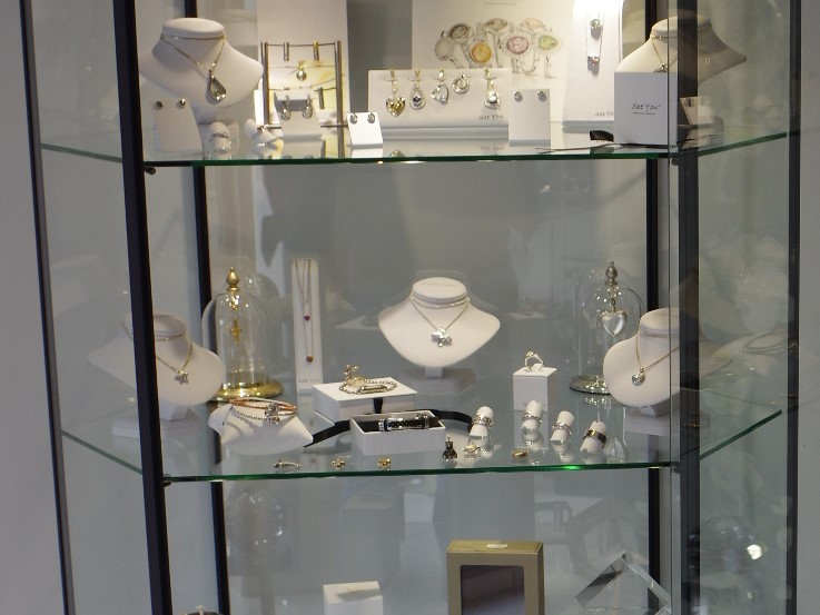 Sieraden - Rouwcenter Ivo Ceulemans